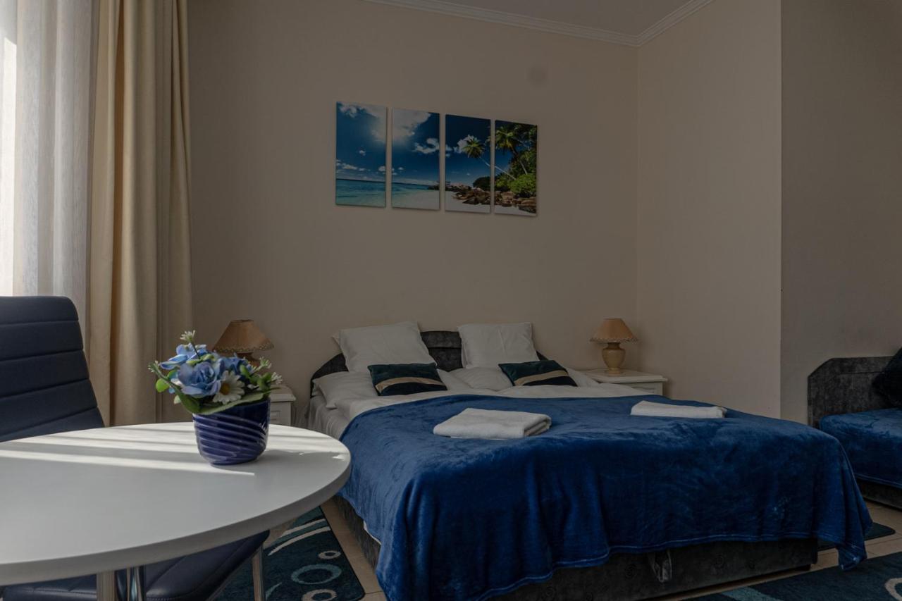 Quelle Villa Hajdúszoboszló Exteriör bild
